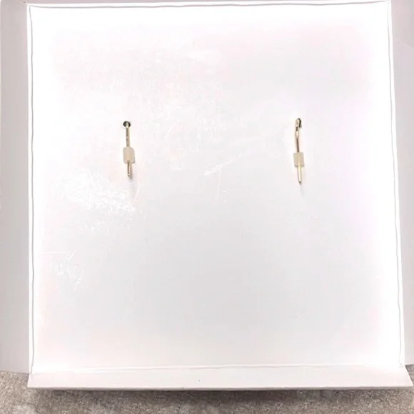 Brand New BaubleBar Gold Tone Oversized Flower Floral Blossom Drop Earrings - Picture 10 of 11